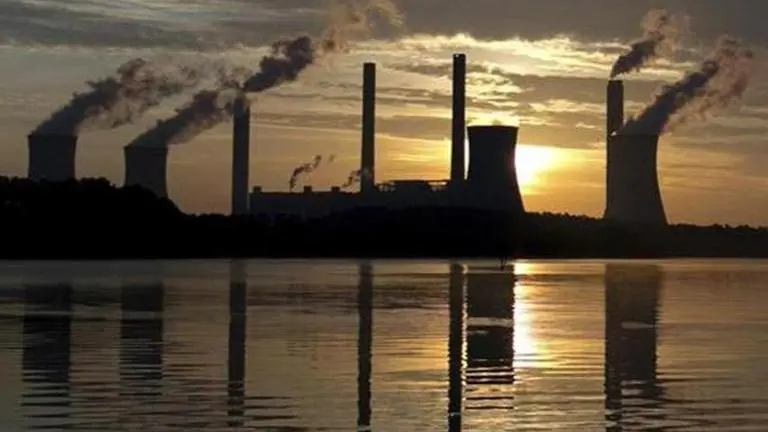 World to witness 'catastrophic path' to 2.7 degrees heating, warns UN chief Guterres UN