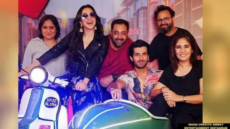 After 'Gulabo Sitabo', Kiara Advani's 'Indoo Ki Jawaani' to skip theatrical release? gulabo sitabo