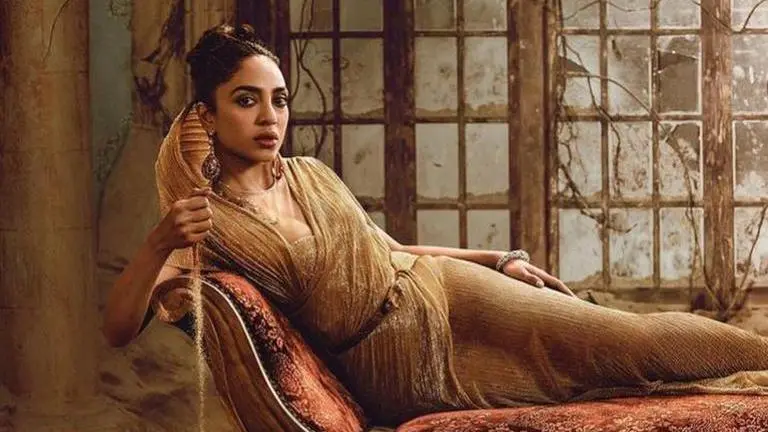 Sobhita Dhulipala says she is nothing like her character Tara in Made in Heaven Sobhita Dhulipala