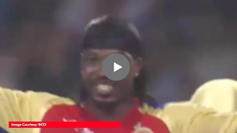 Chris Gayle slams first ton for RCB vs ex-team KKR in Kolkata on Apr 22, 2011; watch video Chris Gayle