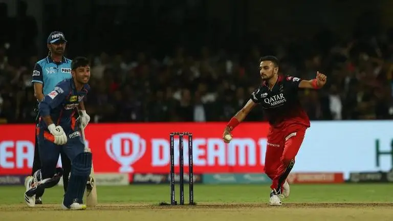 RCB vs LSG: Why did umpire deny Harshal Patel's 'run-out' against Bishnoi? Here's the rule RCB vs LSG: Why did umpire deny Harshal Patel's 'run-out' against Bishnoi? Here's the rule