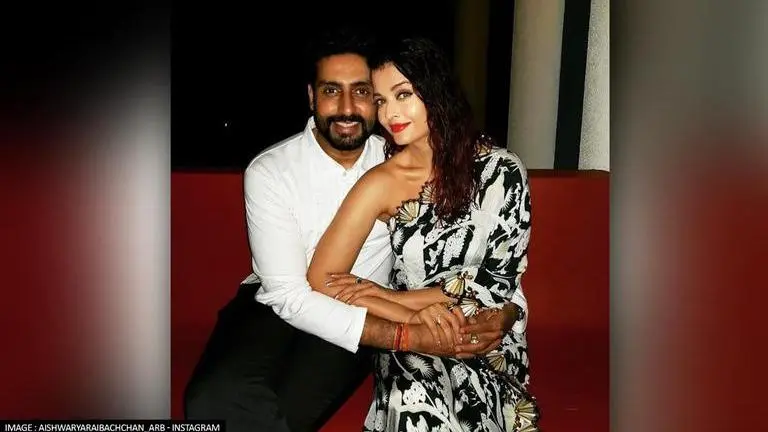 As Abhishek Bachchan wishes Aishwarya Rai on her B'day, 5 times he was a doting husband Abhishek Bachchan