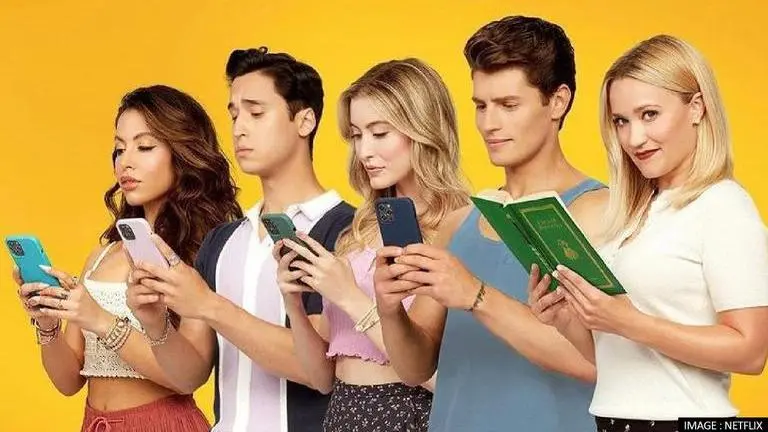 pretty smart roommates