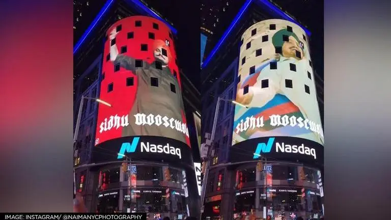 Sidhu Moosewala receives special tribute at New York's Times Square; Watch Sidhu Moosewala