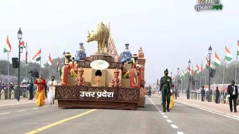 Republic Day: Uttar Pradesh tableau depicts ghats, Kashi Vishwanath Dham