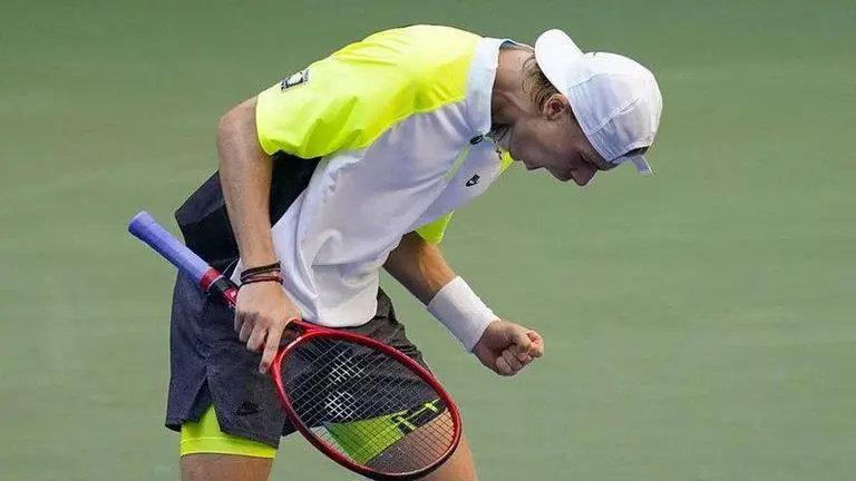 Shapovalov wins in 5 at Open vs. Fritz, who says: 'Choked'