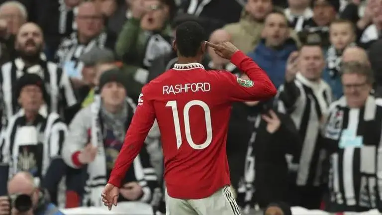 Man United wins League Cup to end 6-year wait for trophy Marcus Rashford