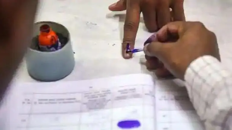 SEC issues ‘faulty’ postal ballot scheme notification for DDC polls for Kashmiri migrants: BJP