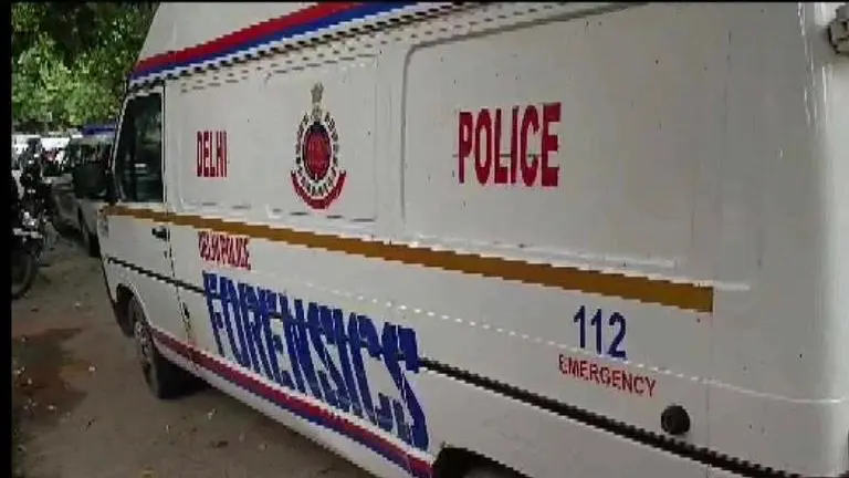 Delhi girl killed by spurned lover by rod near Aurobindo College, says police Delhi girl murdered