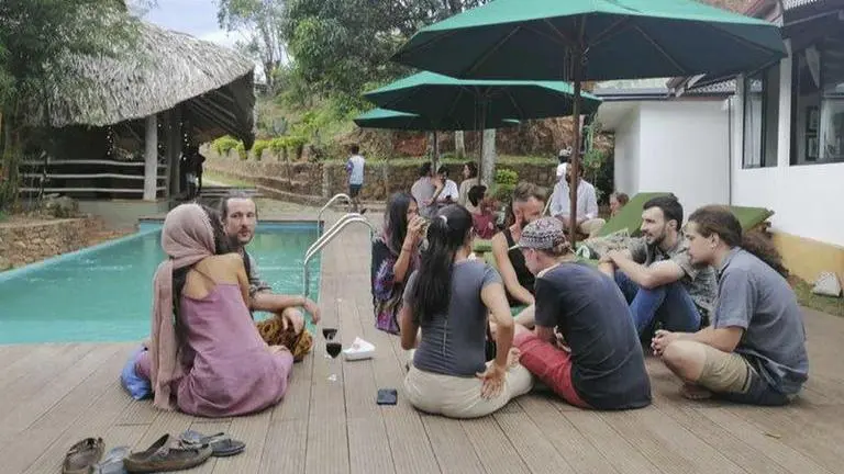 Sri Lankan cafe owner feeds and shelters stranded tourists