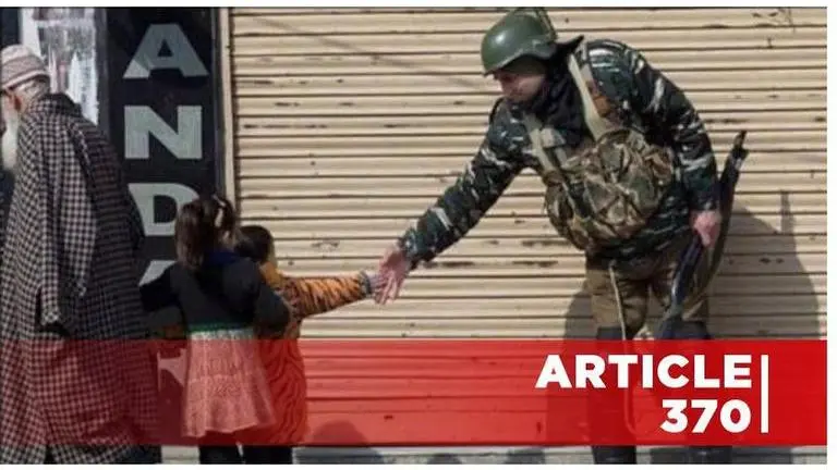 Article 370: SC Constitution Bench to hear pleas vs abrogation in Oct article 370