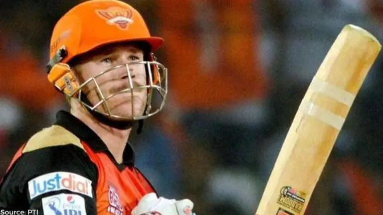 David Warner reaches 10,000-run mark and records 200 sixes in IPL in the space of 2 balls David Warner