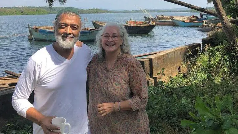 Nafisa Ali shares picture of singer Lucky Ali, calls him one of her 'favourite people' Lucky Ali