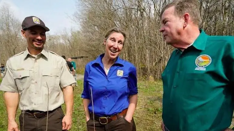 Scientists challenge US wildlife director's qualifications; 'lacks educational background'