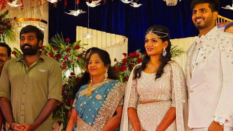 Vijay Sethupathi, director Shankar attend KV Anand's daughter Lakshmi Sadhana's wedding Vijay Sethupathi