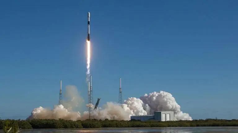 SpaceX to launch 40 satellites on Falcon 9 for competitor OneWeb on Jan 10; watch LIVE SpaceX