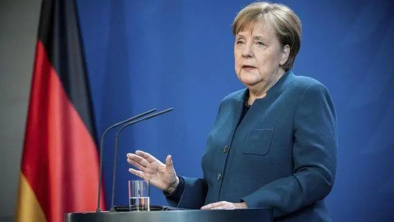 Angela Merkel says UK must accept consequences of having weaker ties with EU Merkel