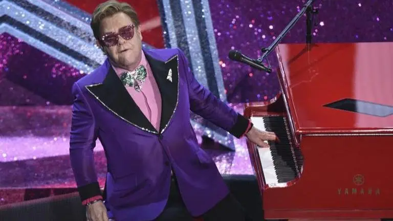 Elton John narrates ordeal after private jet suffers major technical failure at 10,000 ft Elton John
