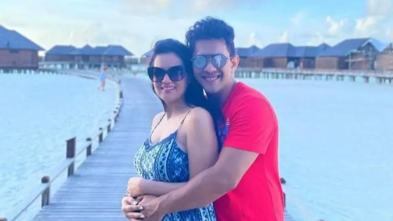 Aditya narayan becomes father