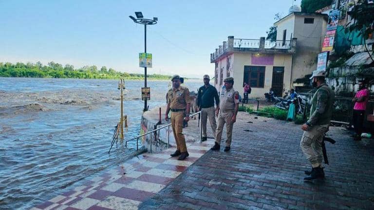 Five dead, over 50 rescued as flash floods hit Jammu region | Republic ...