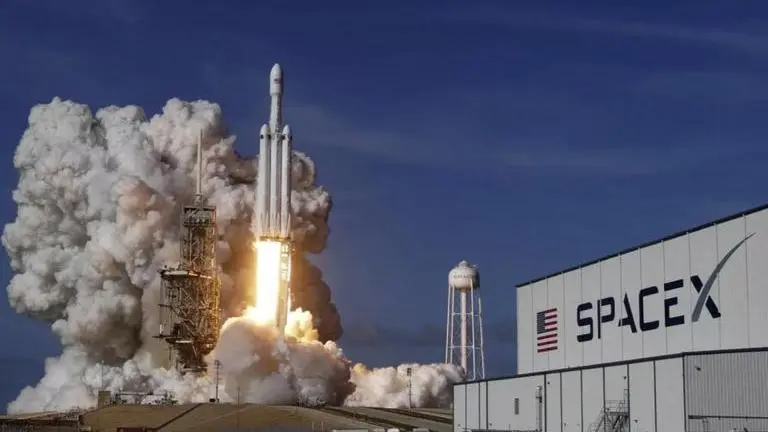 Nearly half of all active satellites in Earth's orbit belong to SpaceX, is that a problem? SpaceX