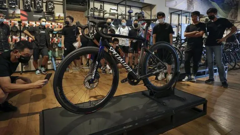 China's trade growth accelerates in Sept; exports up 9.9% China's trade growth accelerates in Sept; exports up 9.9%