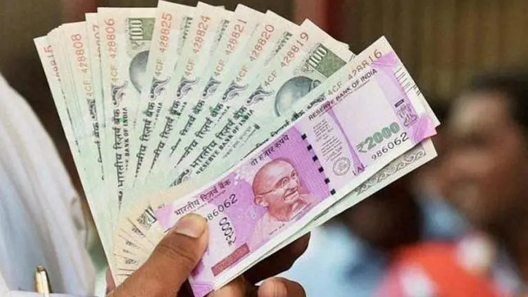 Rupee rises 3 paise to 73.08 against US dollar in early trade