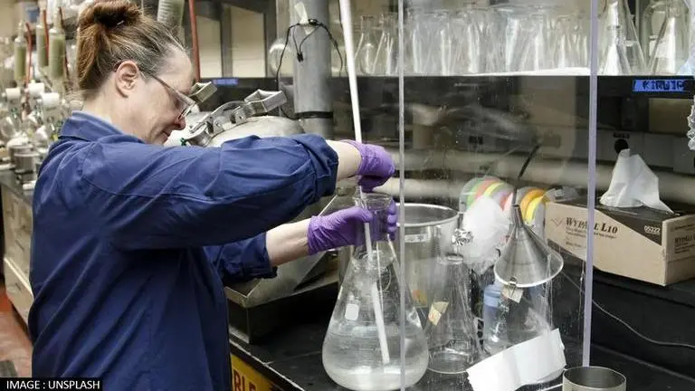 Scientists create coldest temp, 38 trillionths of a degree warmer than absolute zero Scientists