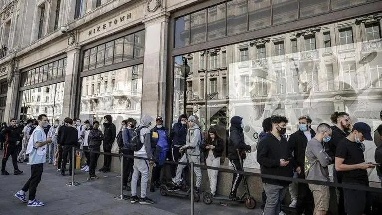 Singapore: Unemployment rate spikes amid coronavirus pandemic Singapore: unemployment peaks even as businesses resume in post lockdown era