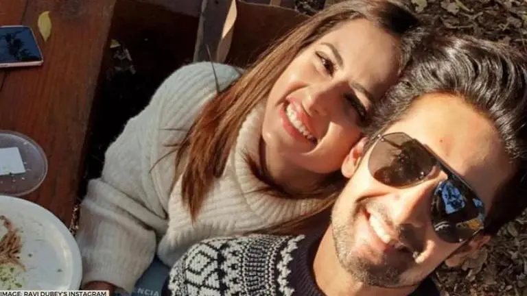 Ravi Dubey reunites with Sargun Mehta after two months, fans call them 'cutest couple' Ravi Dubey