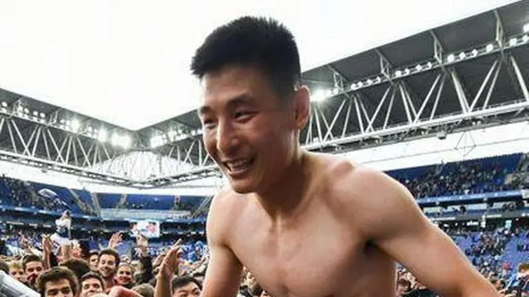 China star Wu Lei thanks health care workers in latest AFC #breakthechain