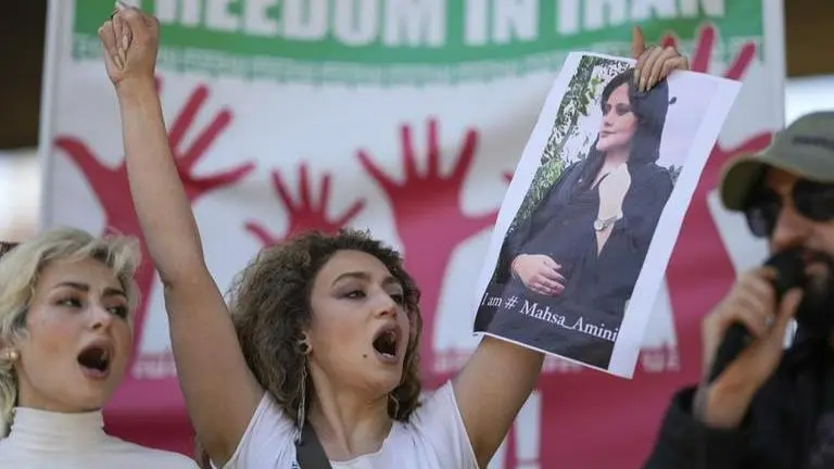 Iran's chief justice directs judges to show 'no mercy' to protestors, issue harsh sentence Iran