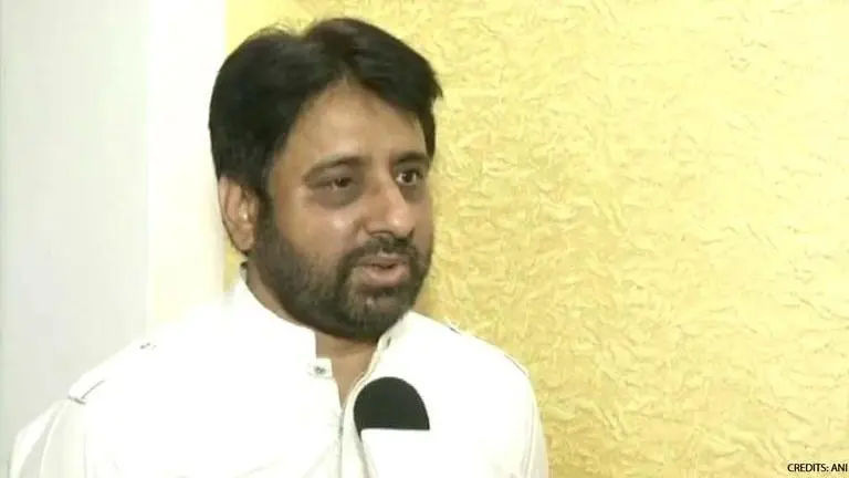FIR against AAP MLA Amanatullah Khan for allegedly threatening Dasna temple priest ANI