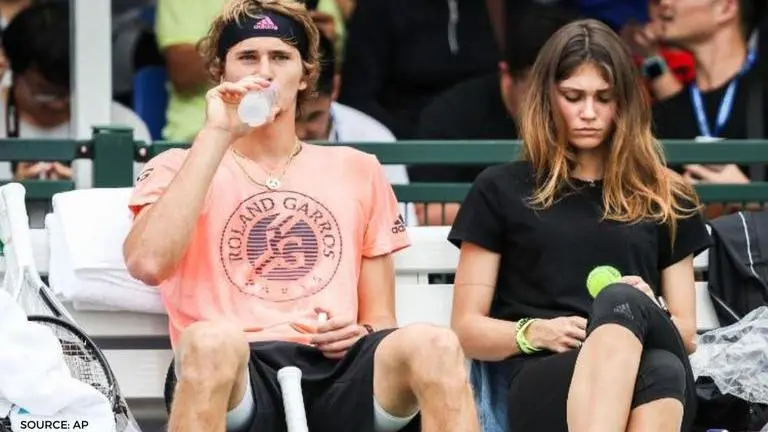 Alexander Zverev's ex accuses him of punching her, confesses to considering suicide Alexander Zverev