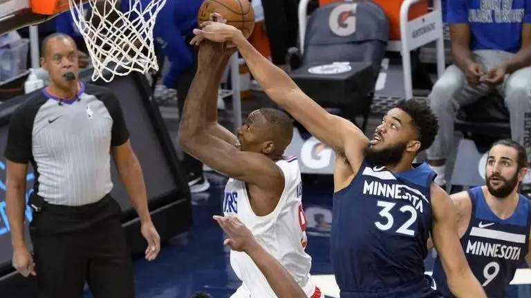 Clippers beat Timberwolves 119-112, spoil Towns' return