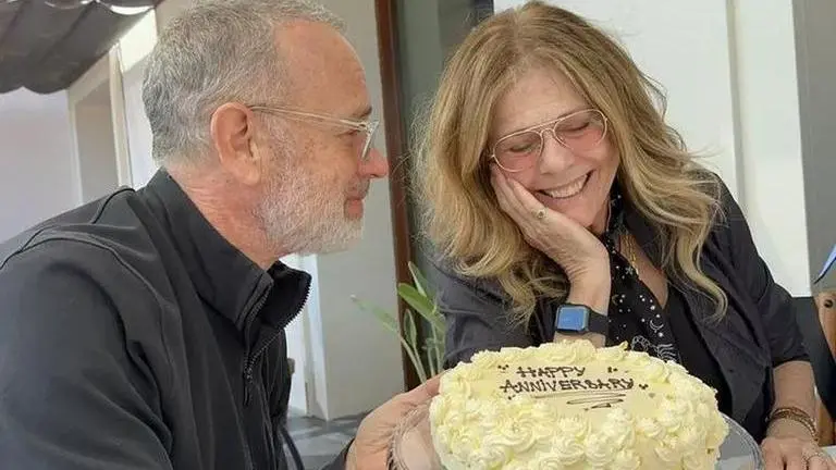 Tom Hanks, Rita Wilson celebrate 35th wedding anniversary; couple shares adorable photos Tom Hanks