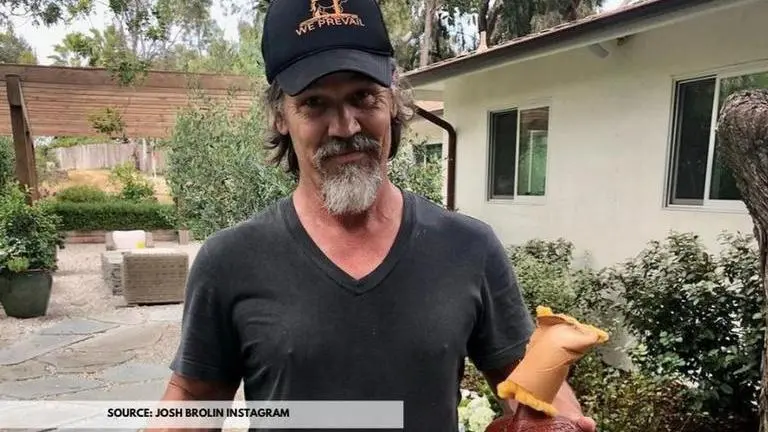 Thanos aka Josh Brolin strips down, enjoys his morning coffee in latest picture Thanos