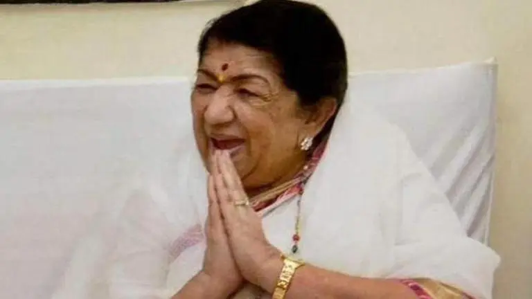 Lata Mangeshkar: Apart from singing, 8 films starring legendary singer as child artist lata mangeshkar