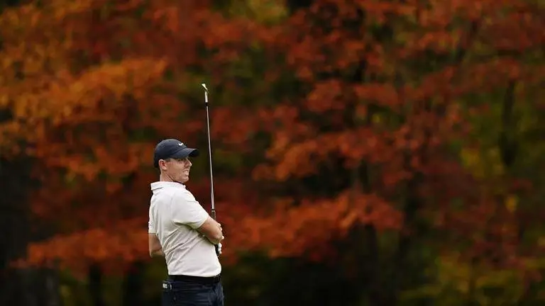 Column: A quiet golf course, quiet confidence for McIlroy