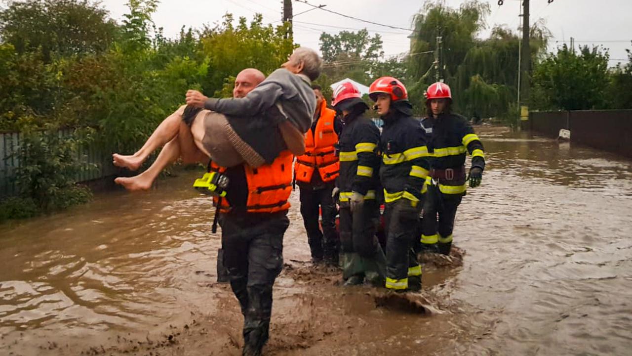 4 people found dead in eastern Romania as rainstorms leave hundreds stranded