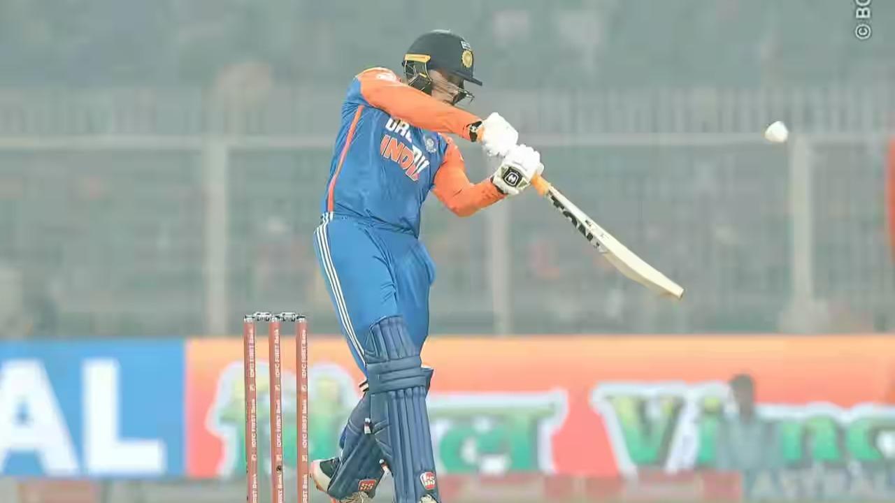 abhishek sharma hits 8 sixes against england in 1st t20 breaks yuvraj singh big record