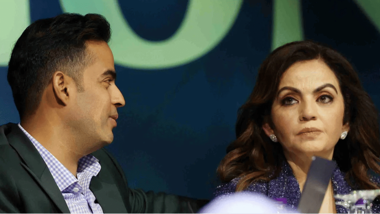 Akash Ambani, Nita Ambani