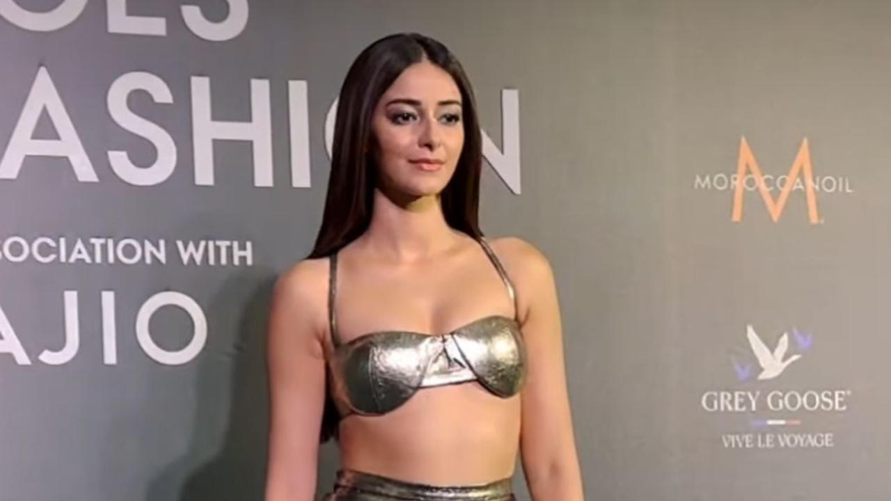 Ananya Panday's mermaid core outfit