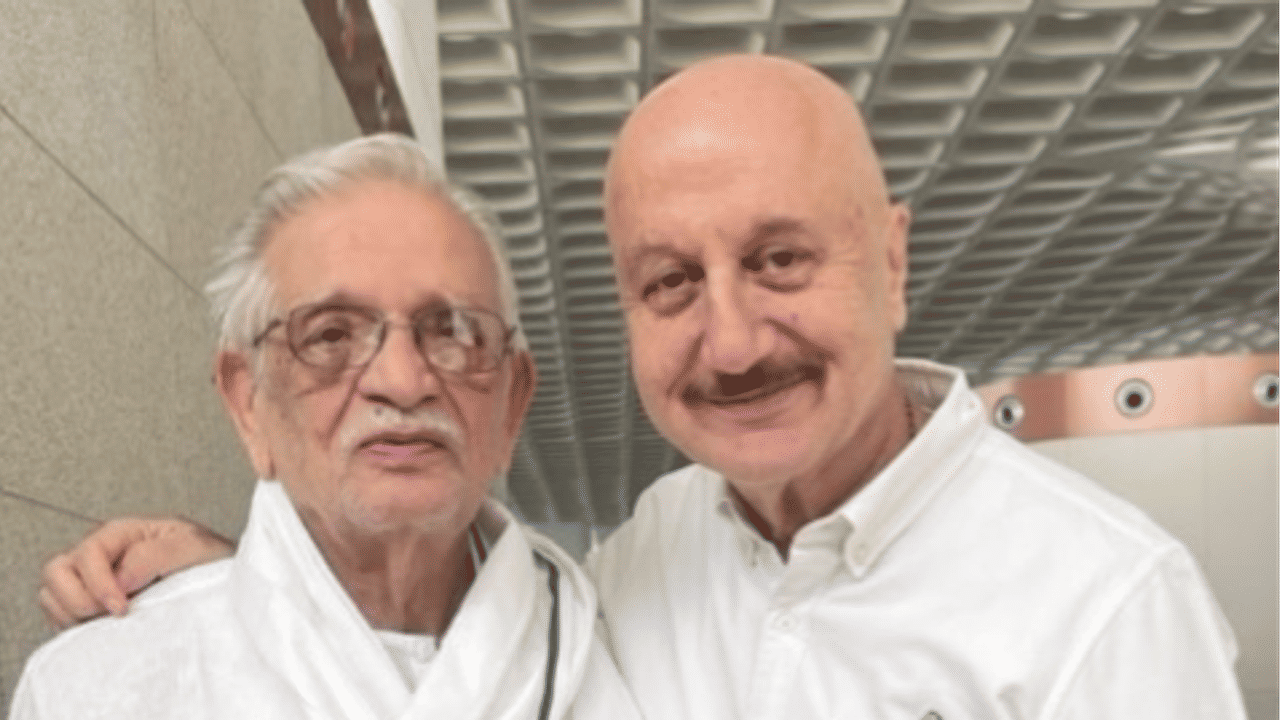 Anupam Kher meets Gulzar