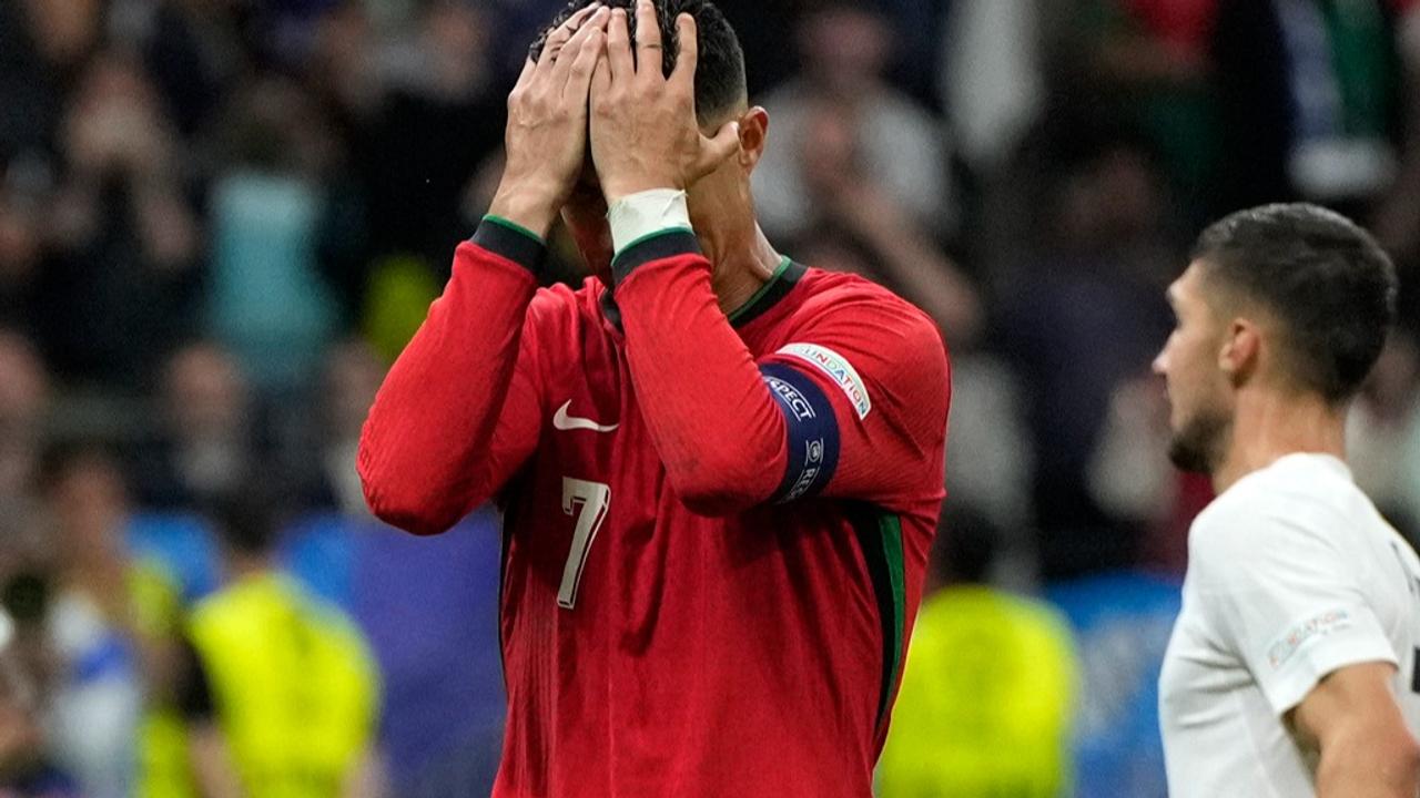 Cristiano Ronaldo dejected after Penalty miss at Euros