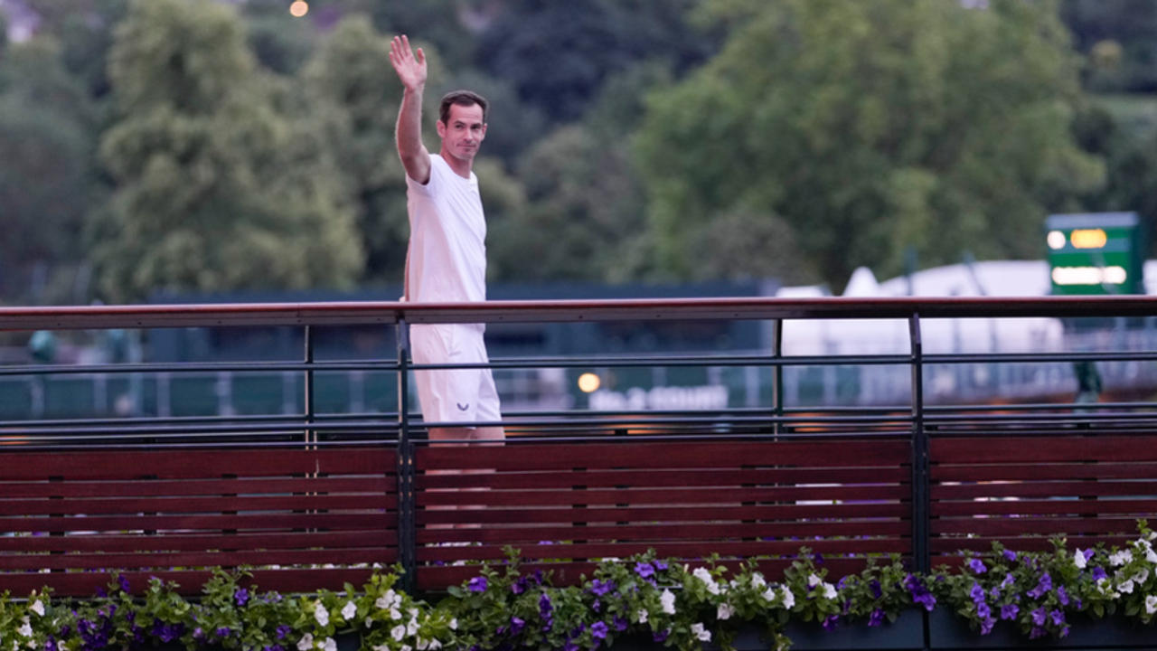 Andy Murray says goodbye to Wimbledon