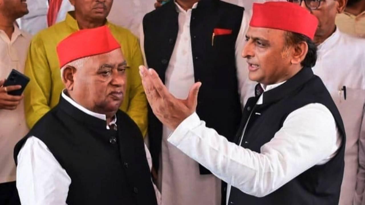 Awadhesh Prasad with Akhilesh Yadav