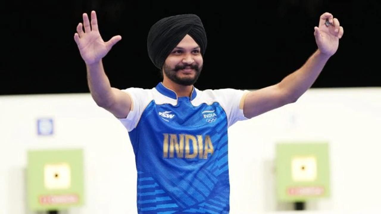 'Baad Me Call Karna': Sarabjot's 'Busy' Mom Breaks Internet After His Bronze Win At Paris Olympics