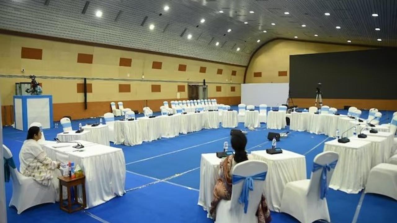  Banerjee in an almost-empty auditorium