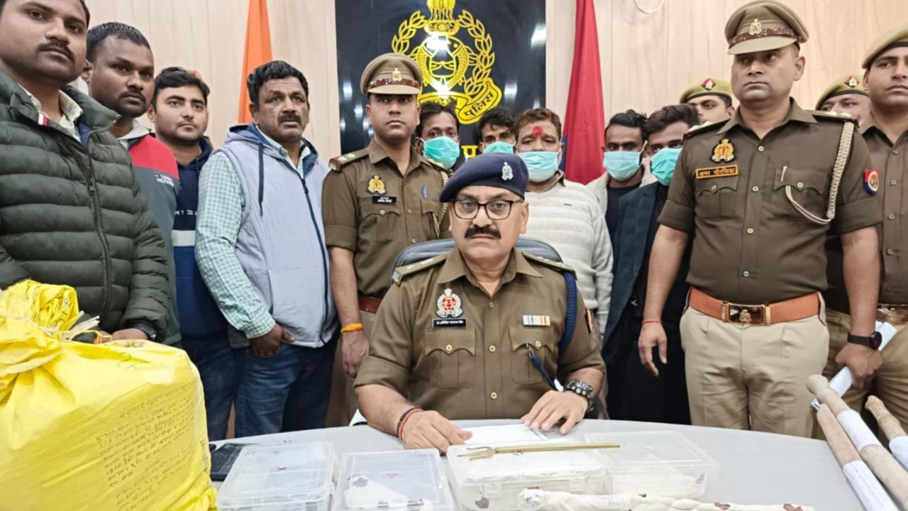 barbanki cow smugglers arrested